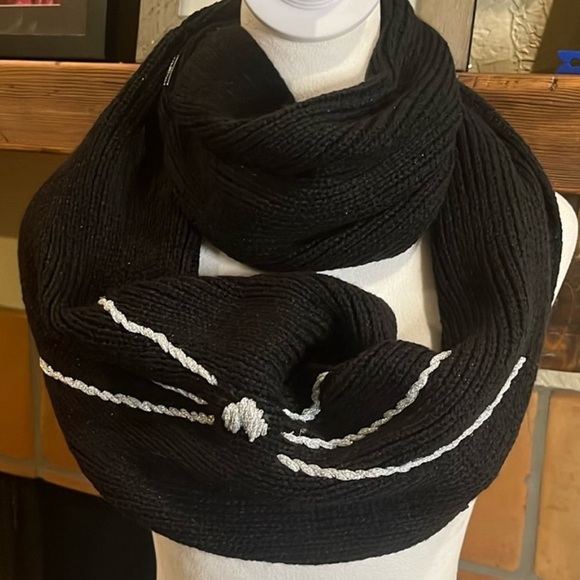 Karl Lagerfeld Accessories - Karl Lagerfeld Paris Black Knit Infinity Scarf! - NWT